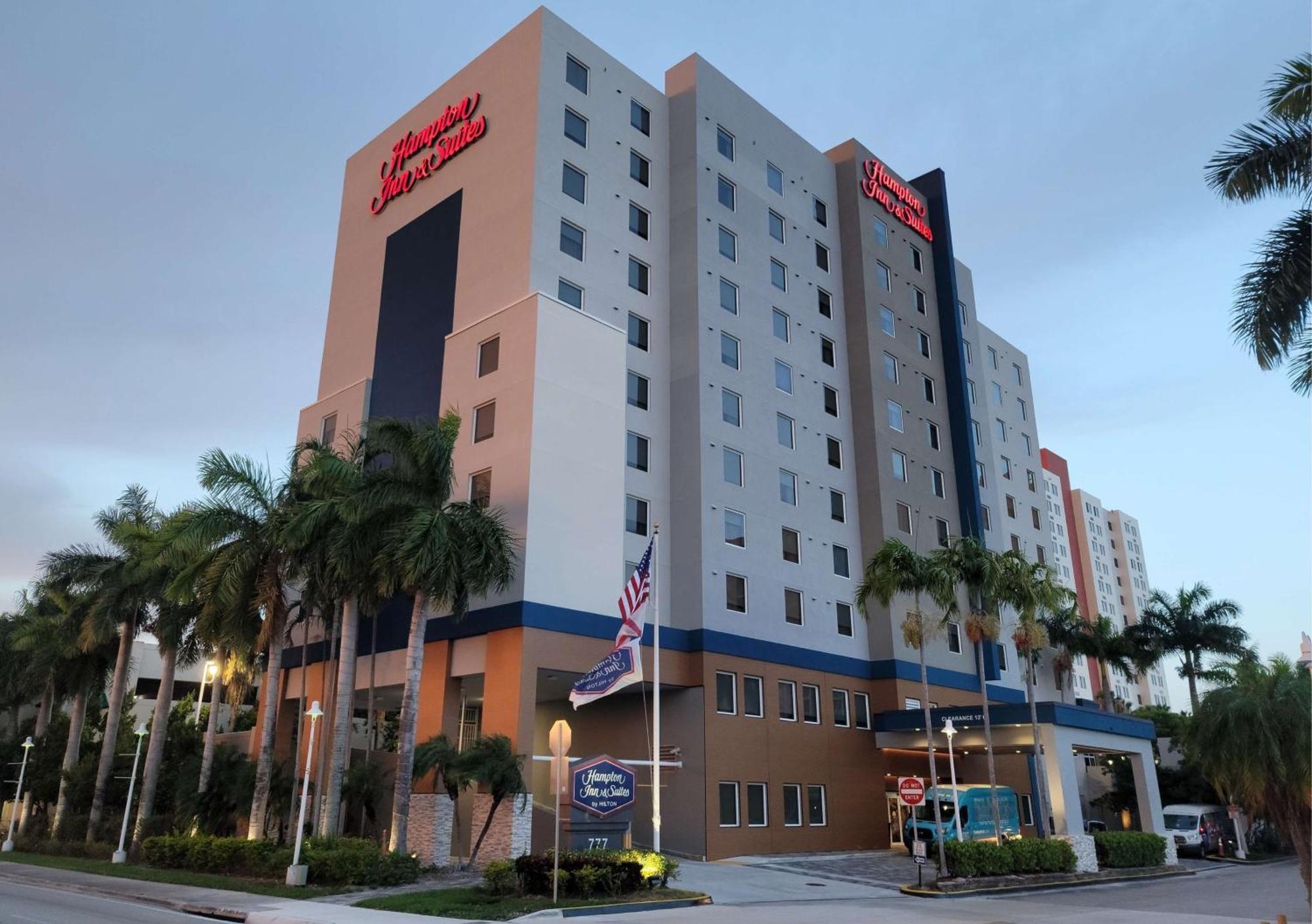 Hampton Inn & Suites Miami Airport South/Blue Lagoon Εξωτερικό φωτογραφία
